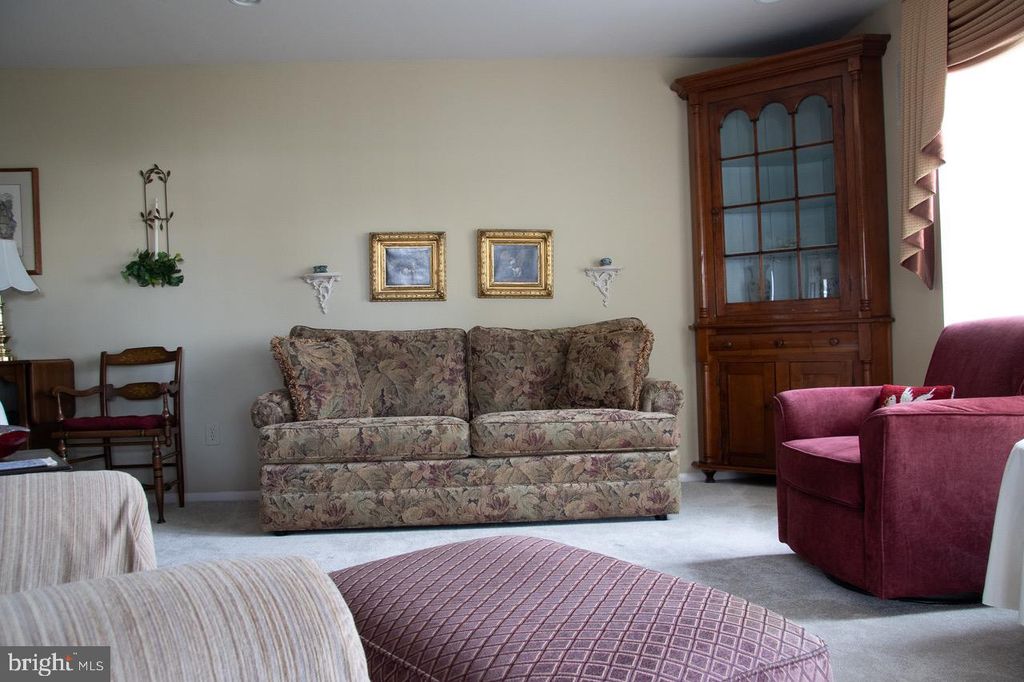 Image 8 of property listing at 4617 MAGNOLIA AVE, Bristol, PA 19007