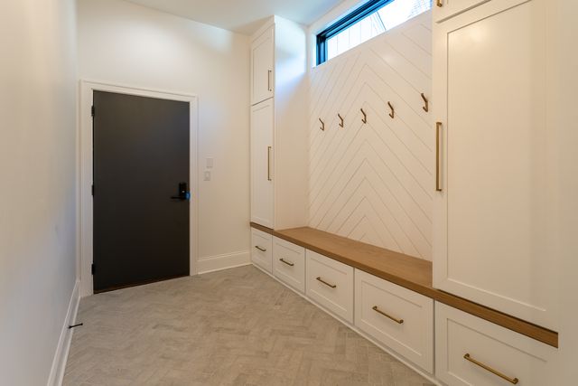 421 S Berkley Avenue, Elmhurst, IL 60126