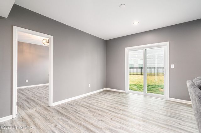 16729 Taunton Vale Rd, Louisville, KY 40245