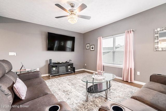 16729 Taunton Vale Rd, Louisville, KY 40245