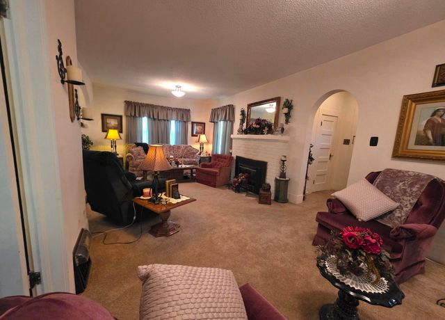 115 N Harlin Drive, West Plains, MO 65775