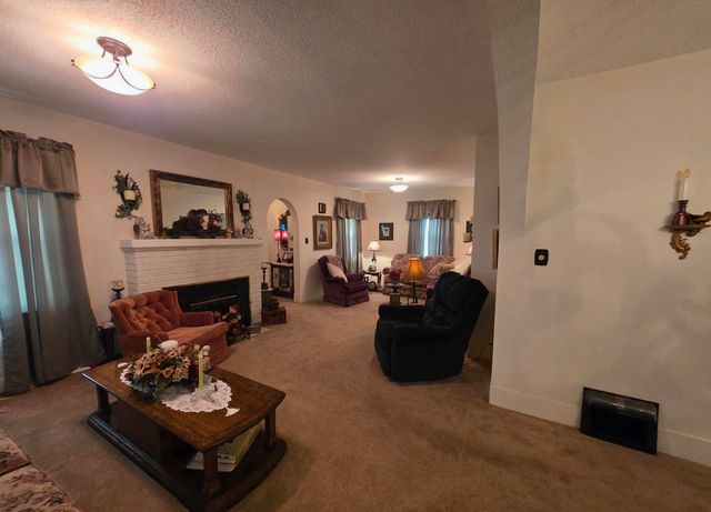 115 N Harlin Drive, West Plains, MO 65775