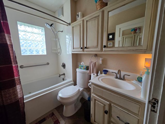 115 N Harlin Drive, West Plains, MO 65775