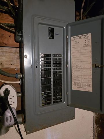 115 N Harlin Drive, West Plains, MO 65775