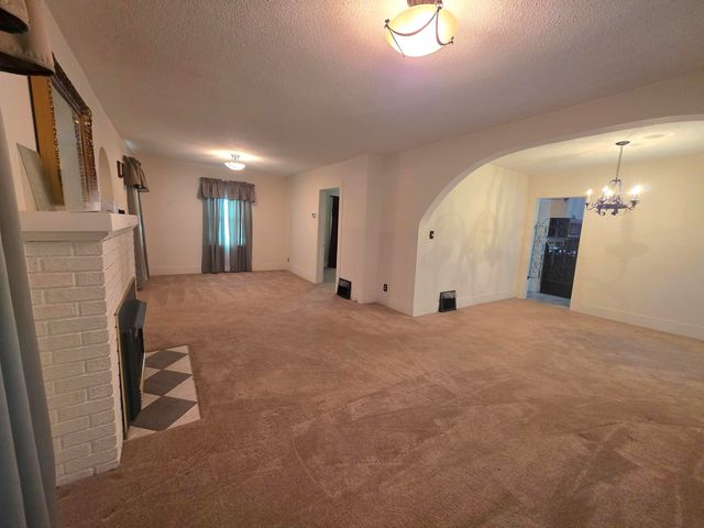 115 N Harlin Drive, West Plains, MO 65775