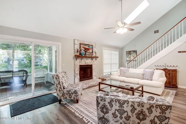 2150 PECOS Way, Jacksonville, FL 32246
