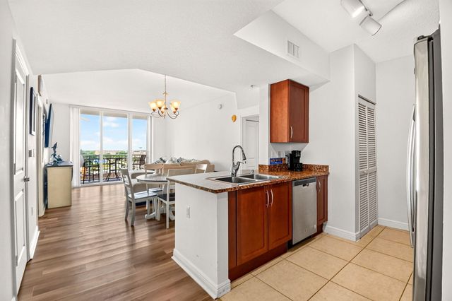 350 N FEDERAL Highway 813, Boynton Beach, FL 33435