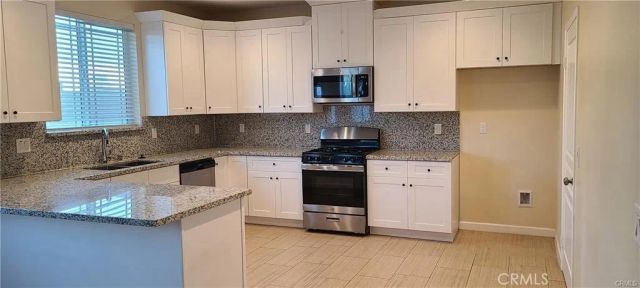 8185 Banana Avenue 9, Fontana, CA 92335