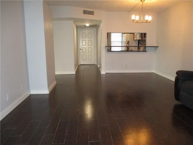 9905 Three Lakes Circle 12-D, Boca Raton, FL 33428