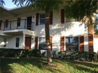 9905 Three Lakes Circle 12-D, Boca Raton, FL 33428