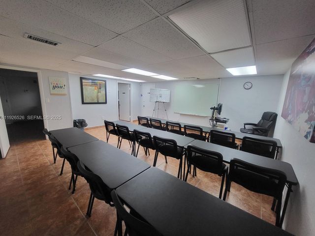 13499 Biscayne Blvd CU207, North Miami, FL 33181