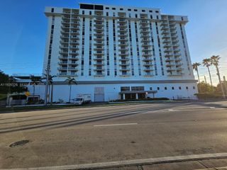 13499 Biscayne Blvd CU207, North Miami, FL 33181