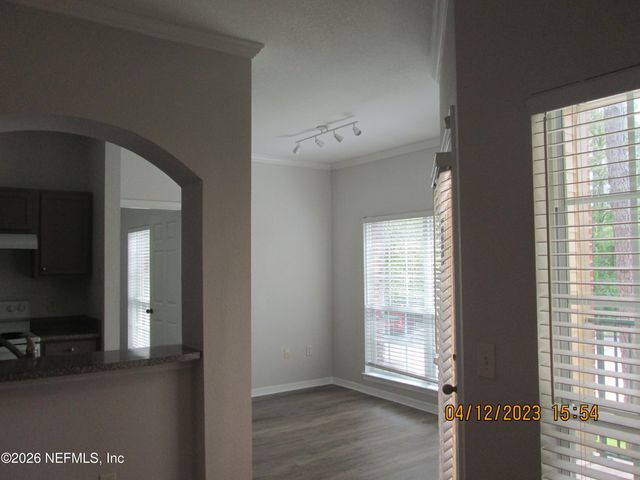 7800 POINT MEADOWS Drive 1224, Jacksonville, FL 32256