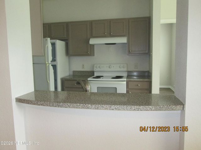 7800 POINT MEADOWS Drive 1224, Jacksonville, FL 32256