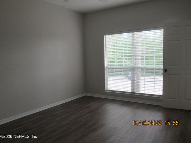7800 POINT MEADOWS Drive 1224, Jacksonville, FL 32256