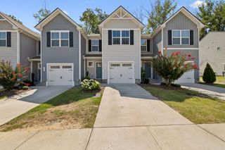 627 Woodall Ridge Dr, Lebanon, TN 37090
