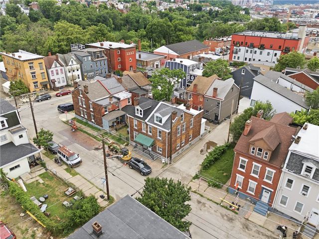 352 39th St, Lawrenceville, PA 15201