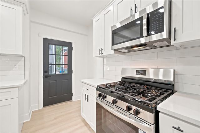 352 39th St, Lawrenceville, PA 15201