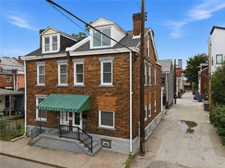 352 39th St, Lawrenceville, PA 15201