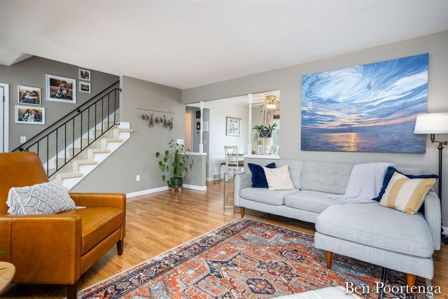 2646 Monroe Avenue, Grand Rapids, MI 49505