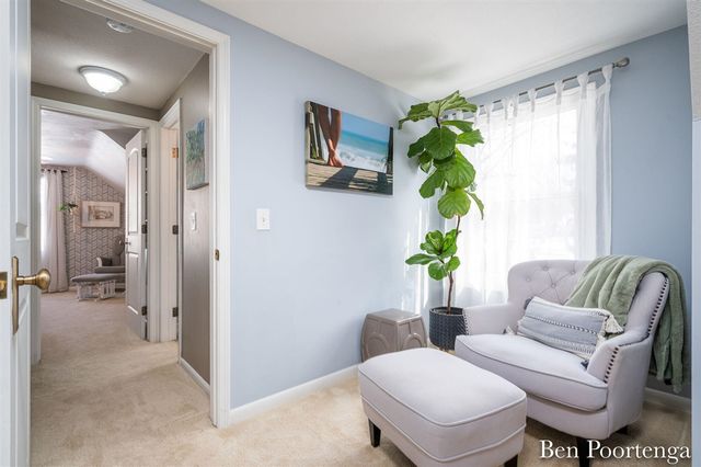 2646 Monroe Avenue, Grand Rapids, MI 49505