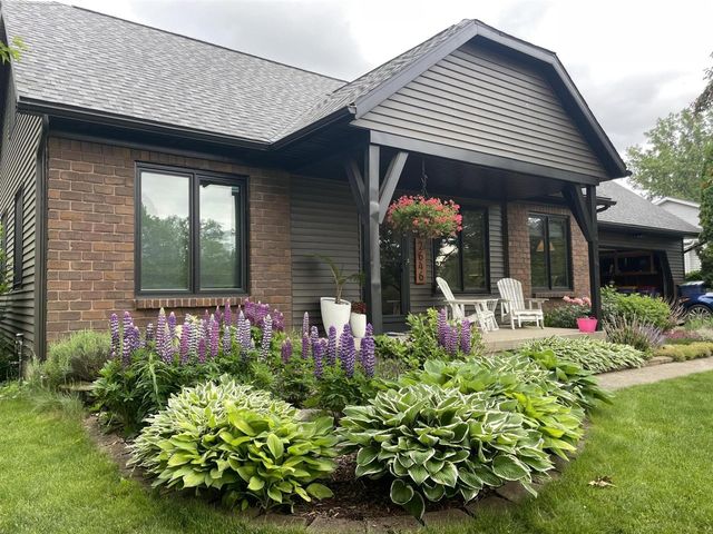 2646 Monroe Avenue, Grand Rapids, MI 49505