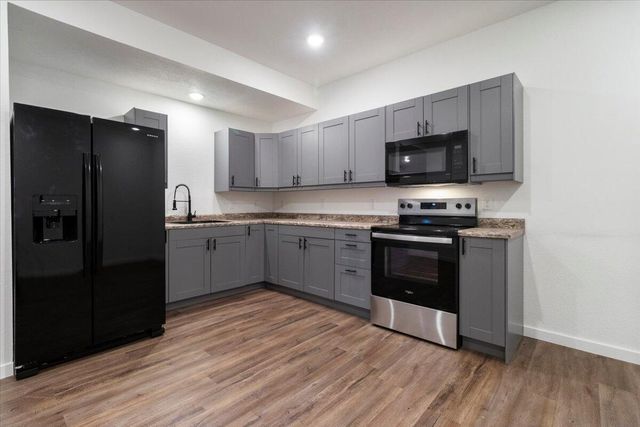 515 Nebraska Avenue, West Plains, MO 65775