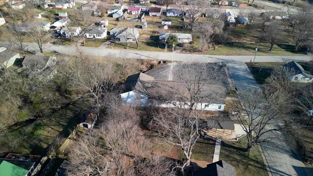 515 Nebraska Avenue, West Plains, MO 65775