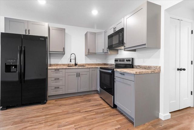 515 Nebraska Avenue, West Plains, MO 65775