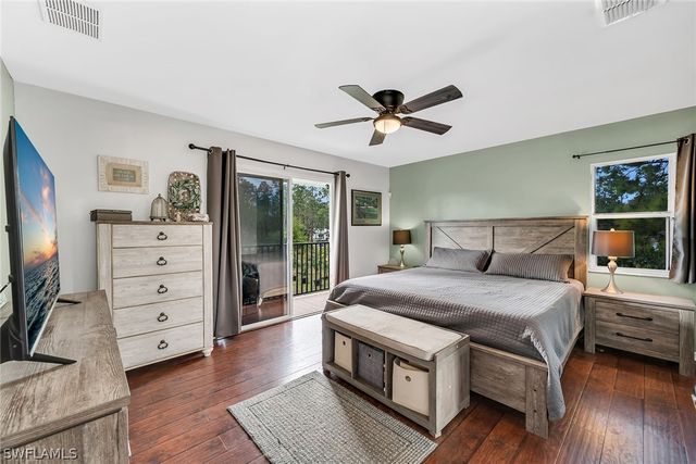 4105 2nd AVE NE, Naples, FL 34120