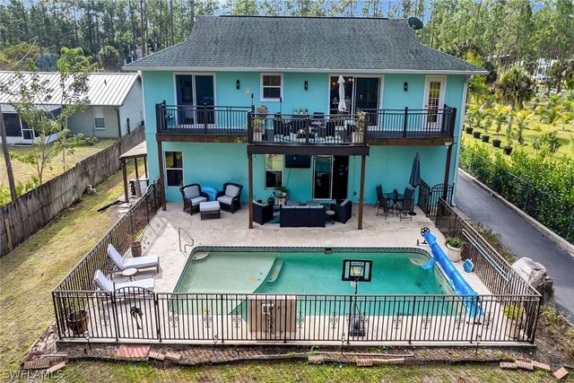 4105 2nd AVE NE, Naples, FL 34120