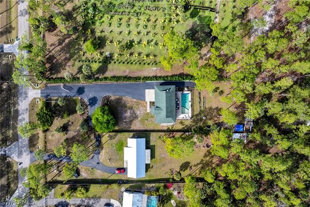 4105 2nd AVE NE, Naples, FL 34120