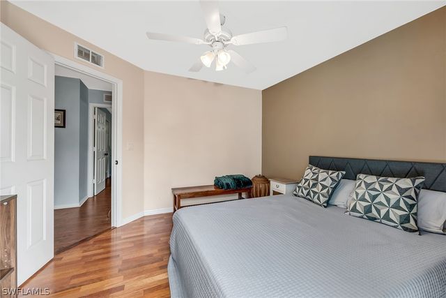 4105 2nd AVE NE, Naples, FL 34120