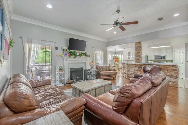 6538 Olympia Buddy Road, College Station, TX 77845