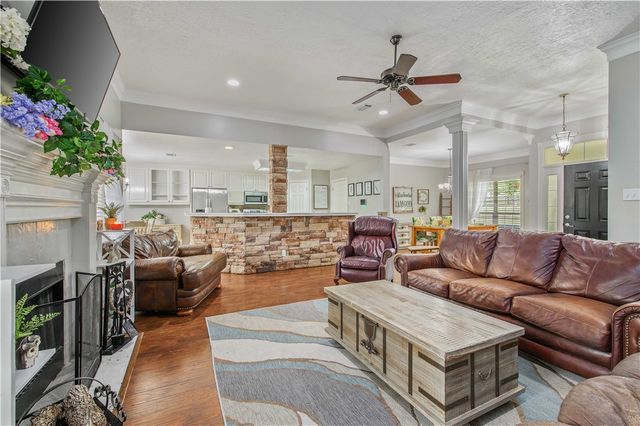 6538 Olympia Buddy Road, College Station, TX 77845
