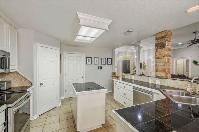 6538 Olympia Buddy Road, College Station, TX 77845
