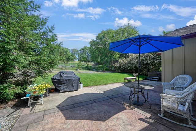 1685 American River Trl, Cool, CA 95614