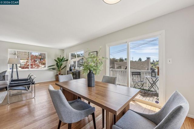 1016 Norwood Ave, Oakland, CA 94610
