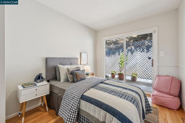 1016 Norwood Ave, Oakland, CA 94610