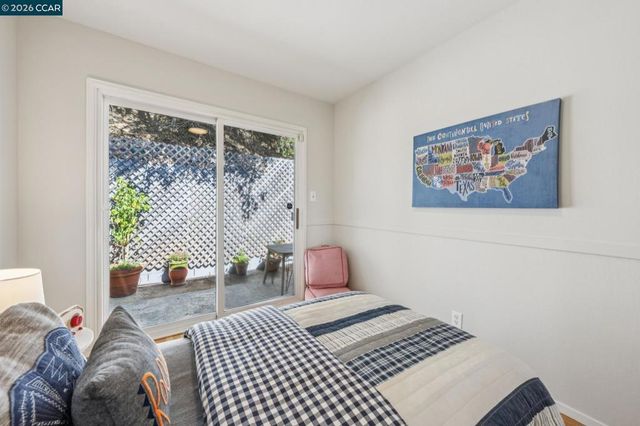 1016 Norwood Ave, Oakland, CA 94610