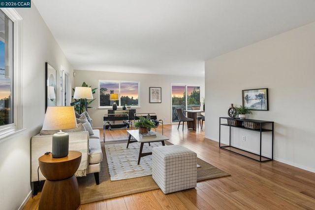 1016 Norwood Ave, Oakland, CA 94610