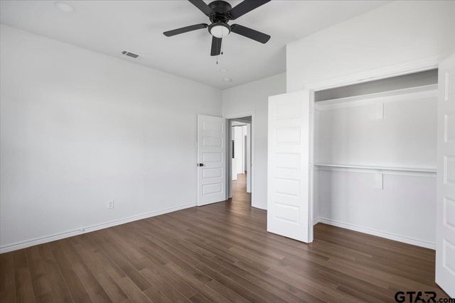 3024 FRANKSTON HWY, Tyler, TX 75701