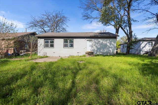 3024 FRANKSTON HWY, Tyler, TX 75701