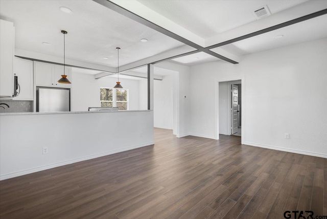 3024 FRANKSTON HWY, Tyler, TX 75701