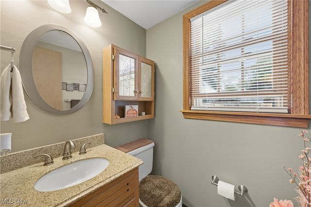 366 Westview Avenue, Hubbard, OH 44425