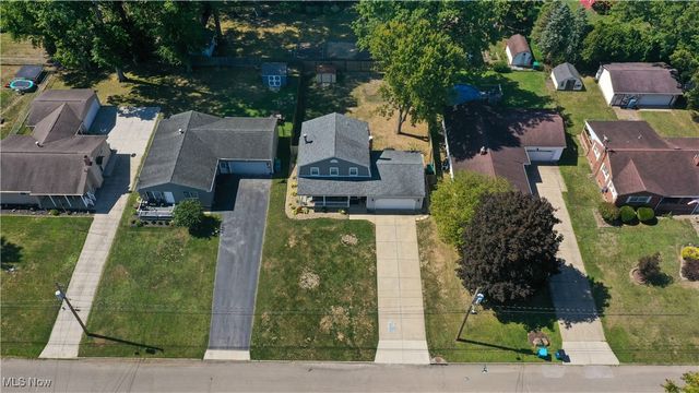 366 Westview Avenue, Hubbard, OH 44425