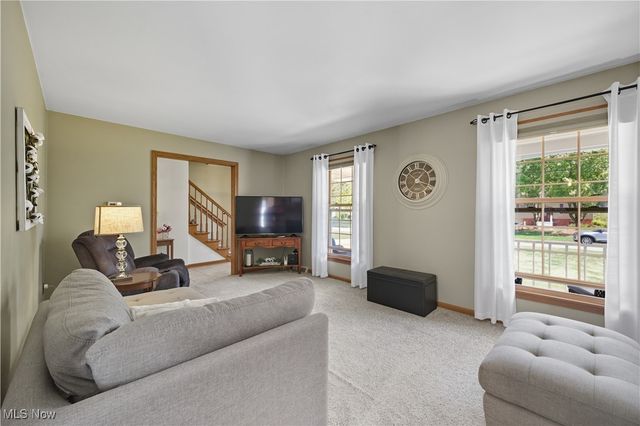 366 Westview Avenue, Hubbard, OH 44425