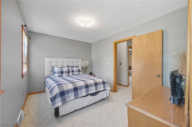 366 Westview Avenue, Hubbard, OH 44425