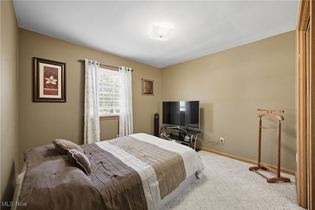 366 Westview Avenue, Hubbard, OH 44425