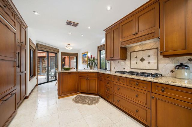 49540 Avenida Vista Bonita, La Quinta, CA 92253